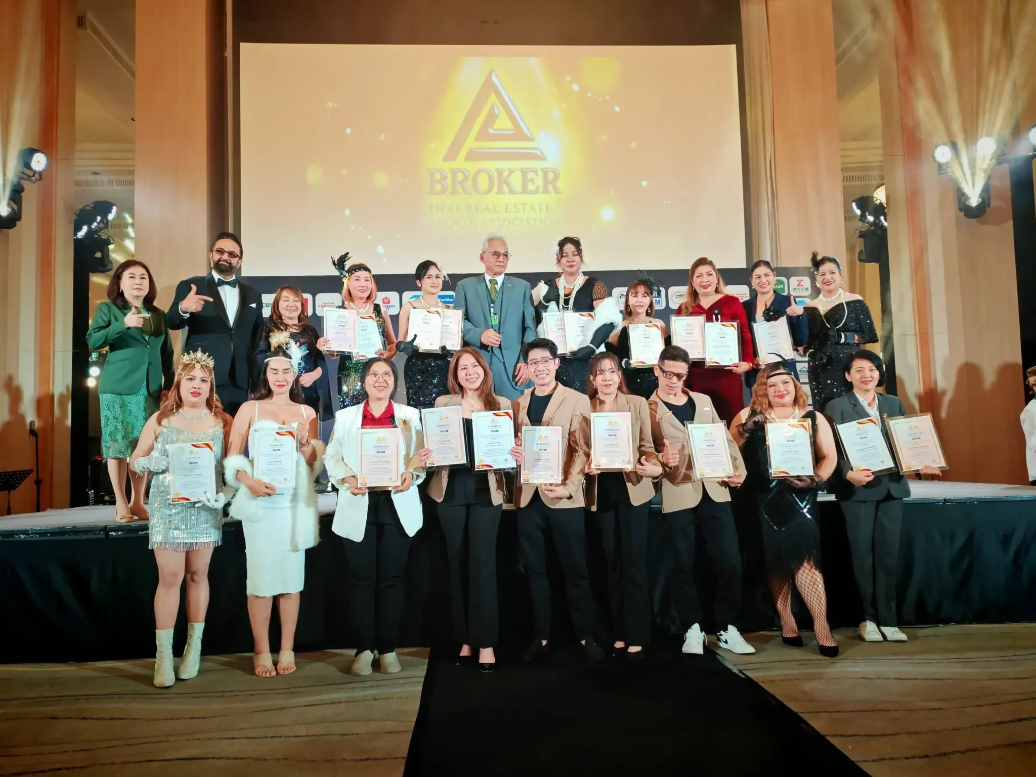 line_oa_chat_251229_152723_group_5